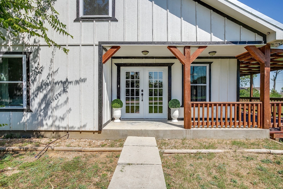 607 E Main St, Itasca, TX 76055 - photo 1