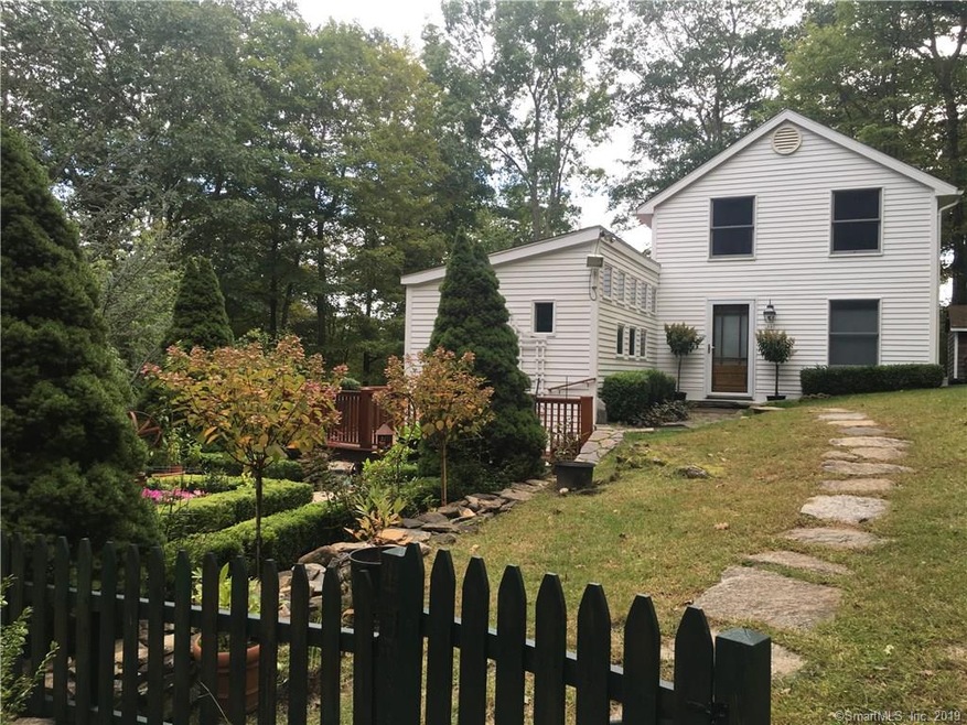 51 Elephant Rock Rd, Woodbury, CT 06798 - photo 1