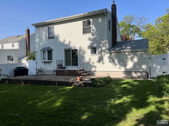 2-06 33rd St, Fair Lawn, NJ 07410 - photo 1