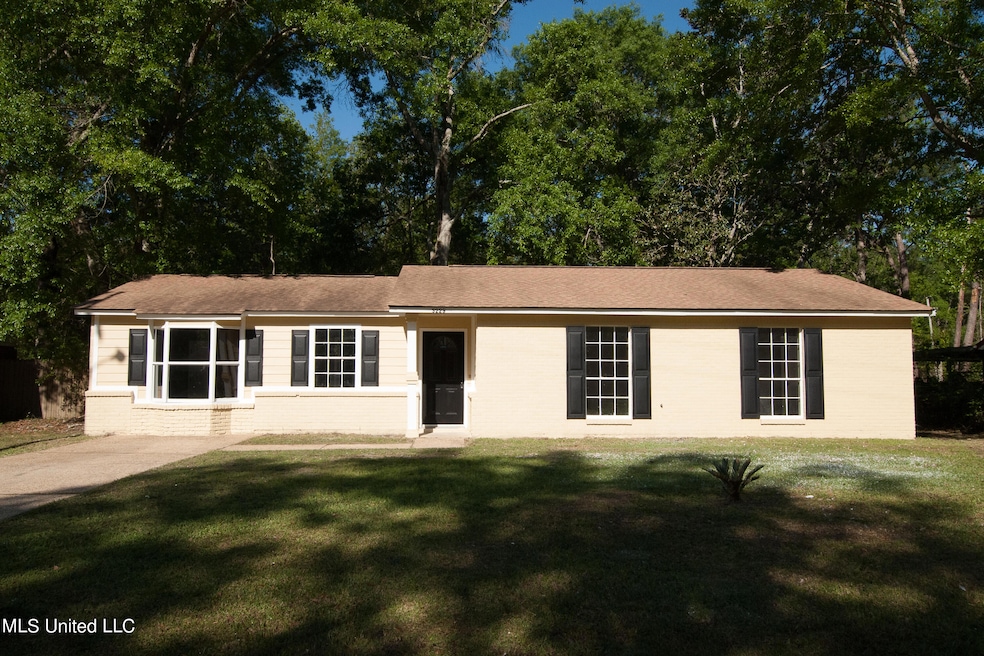 3233 Riverbend Rd, Moss Point, MS 39562 - photo 1