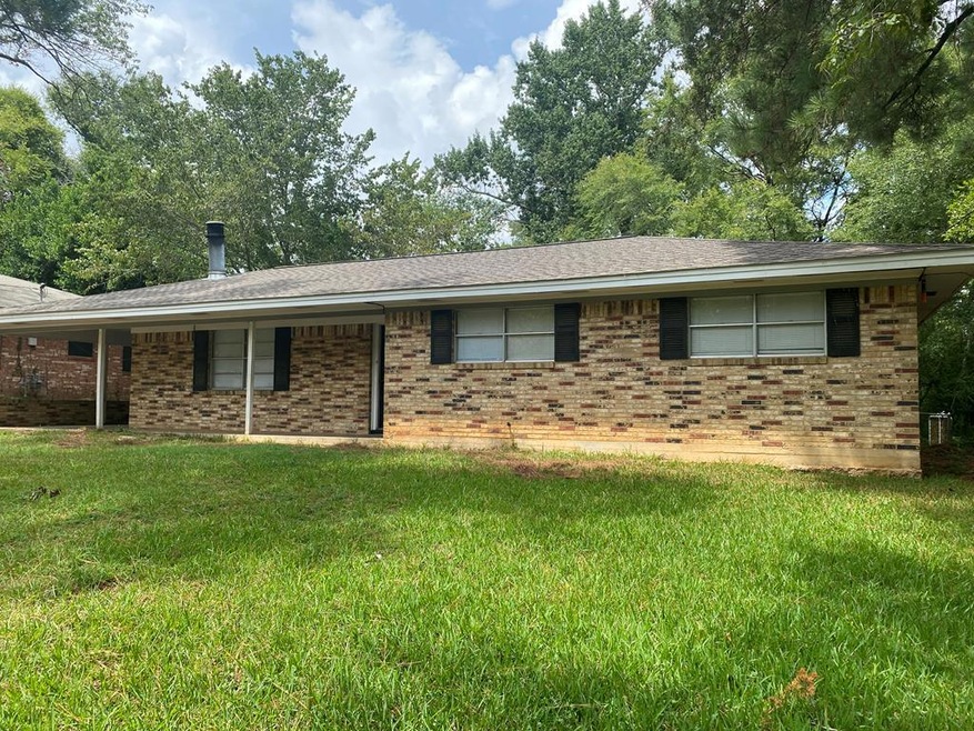 217 Wortham Dr, Nacogdoches, TX 75965 - photo 1