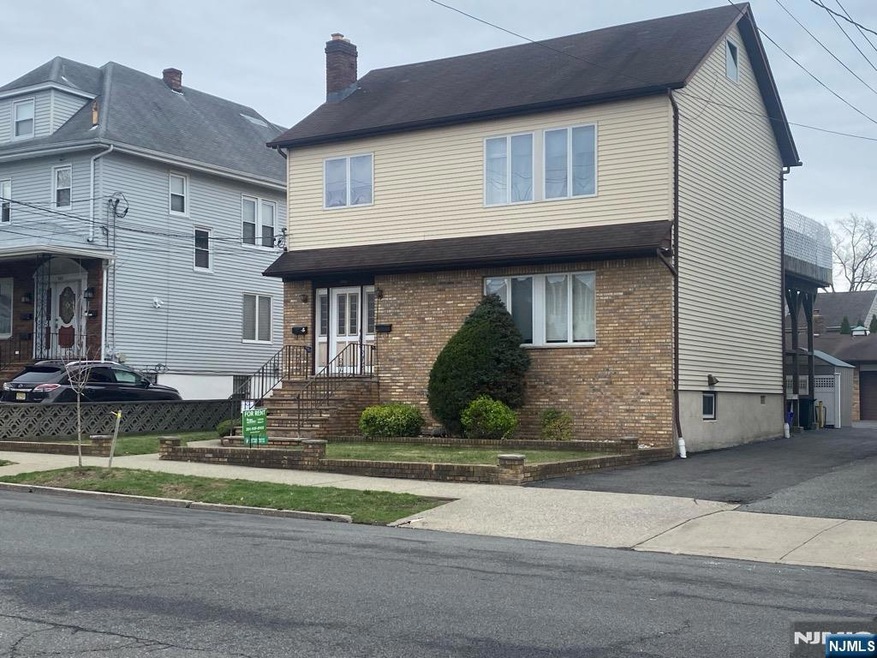 544 Page Ave unit 1, Lyndhurst, NJ 07071 - photo 1