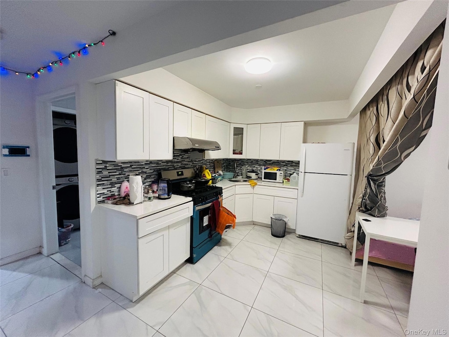 13216 Maple Ave unit 3A, Flushing, NY 11355 - photo 1