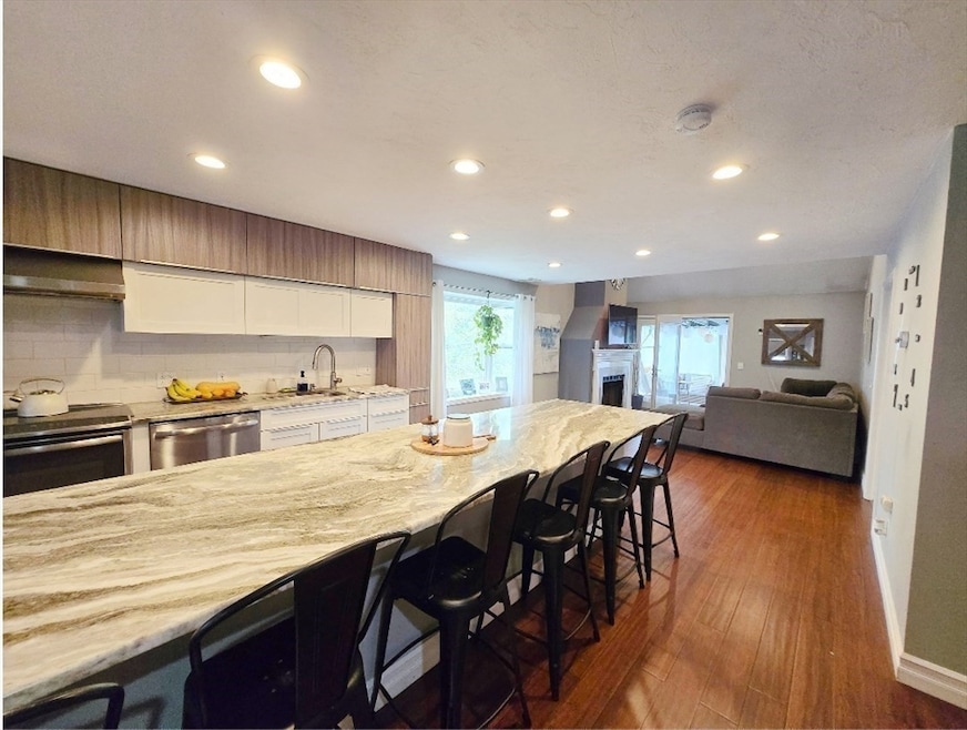 1559 Bay St unit 53, Taunton, MA 02780 - photo 1