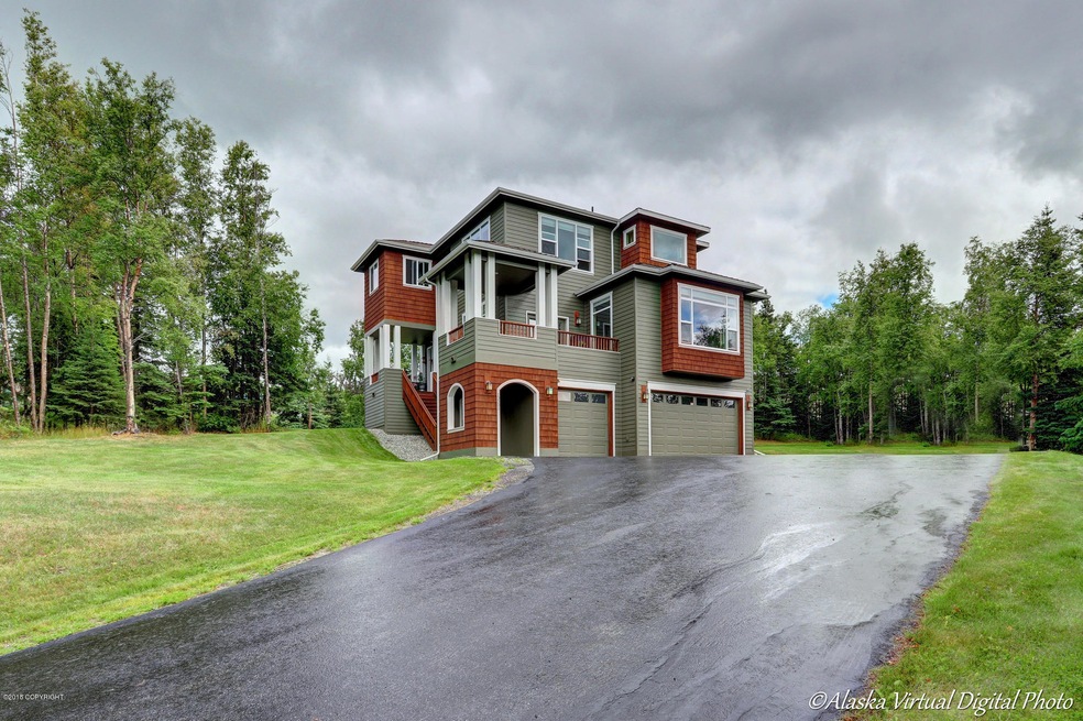 Welcome to 13001 Tracy Way