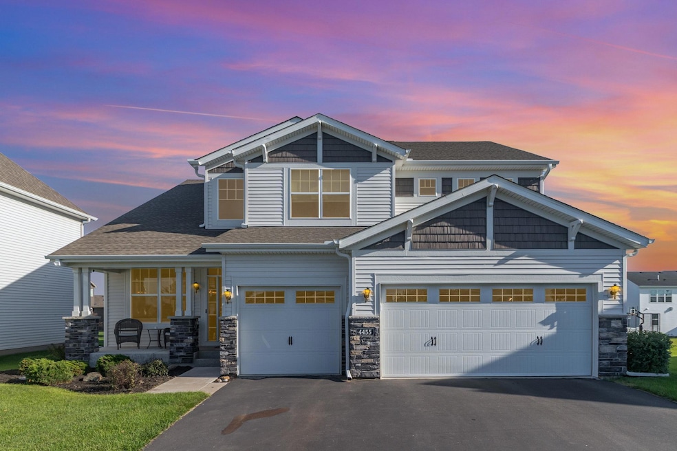 4455 Benjamin Ct, Saint Paul, MN 55129 - photo 1