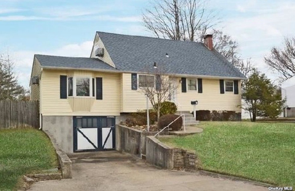 2907 Kane Ave, Medford, NY 11763 - photo 1