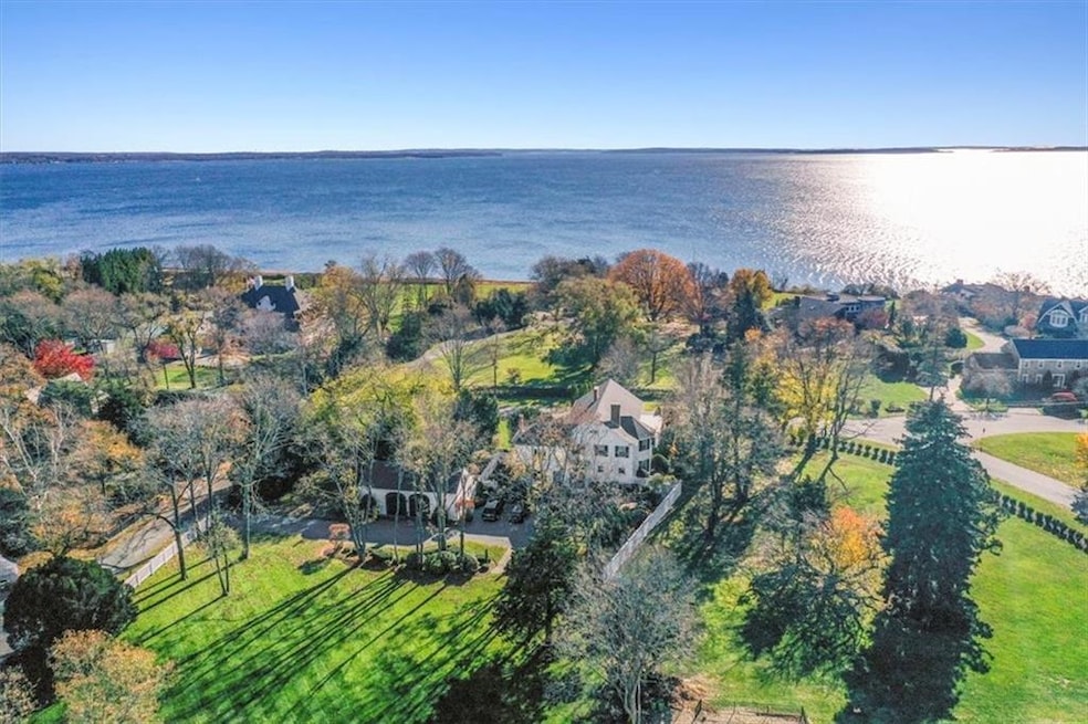 8 Cedar Ave, Barrington, RI 02806 - photo 1