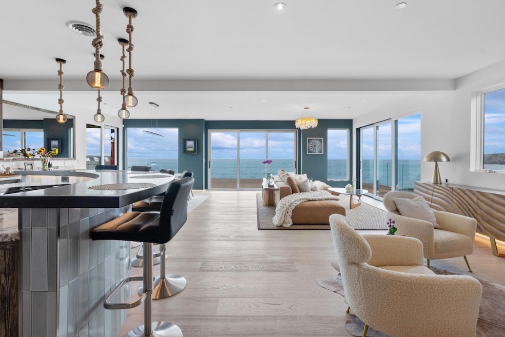 For Sale $13,900,000