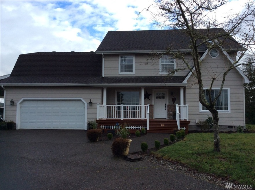 1301 Belmont Rd, Raymond, WA 98577 - photo 1