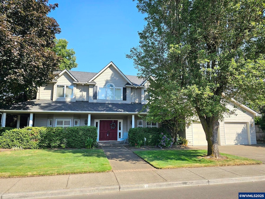 Sold $703,800 • Co-Listing Agent