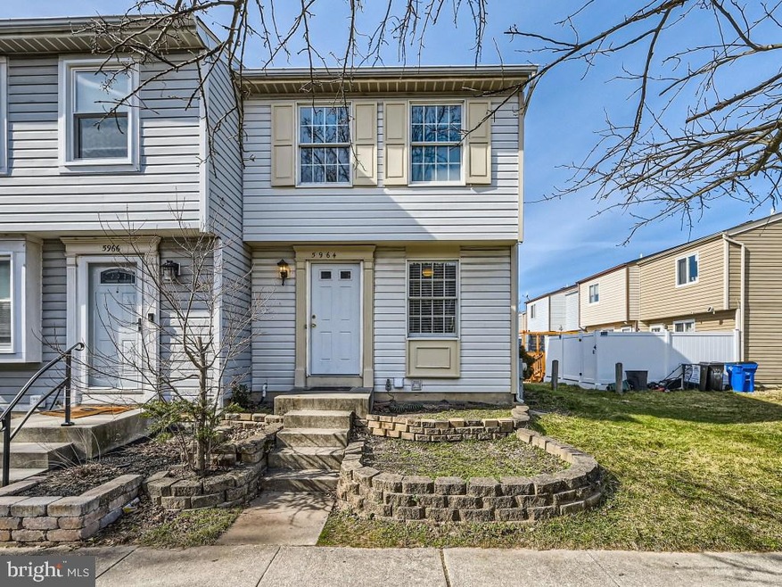 5964 Rowanberry Dr, Elkridge, MD 21075 - photo 1