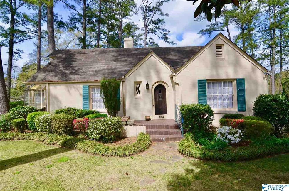 104 Hypoint St, Gadsden, AL 35901 - photo 1