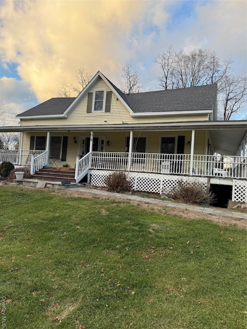 619 Salt Point Turnpike, Poughkeepsie, NY 12601 - photo 1