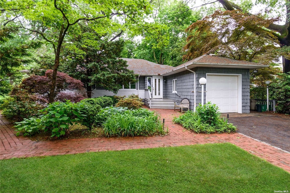 61 Orchard Farm Rd, Port Washington, NY 11050 - photo 1