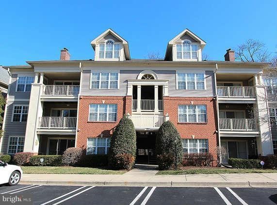 135 Timberbrook Ln unit 201, Gaithersburg, MD 20878 - photo 1