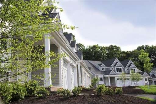 3 Derby St, Hingham, MA 02043 - photo 1