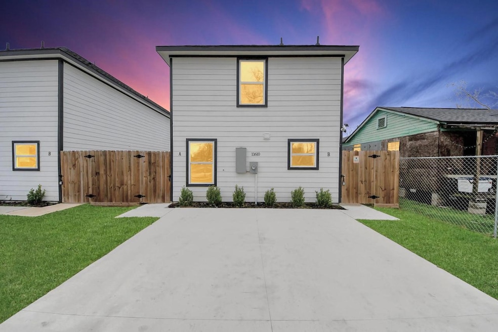 For Sale $399,000 • Co-Listing Agent