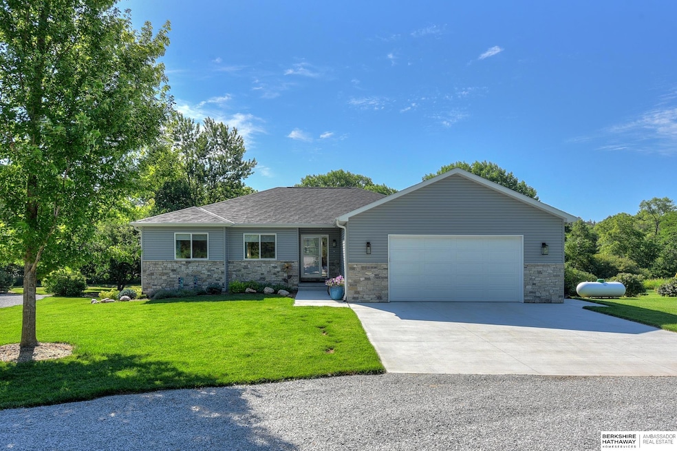 Sold $830,000