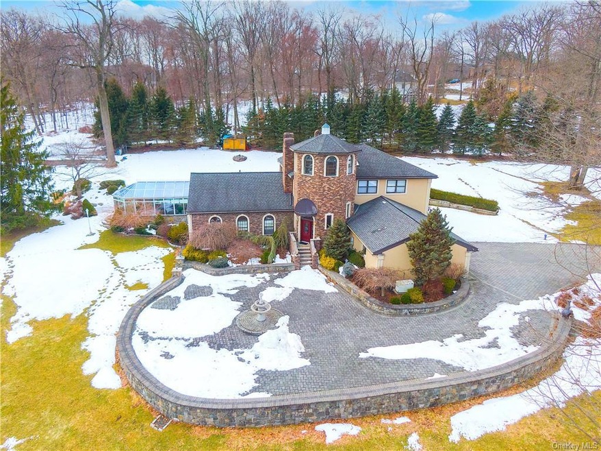 11 Benson Point Ct, Stony Point, NY 10980 - photo 1