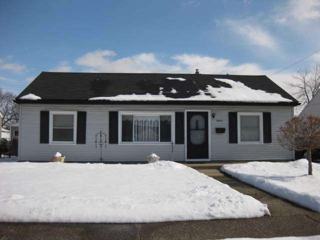 26246 Woodmont St, Roseville, MI 48066 - photo 1