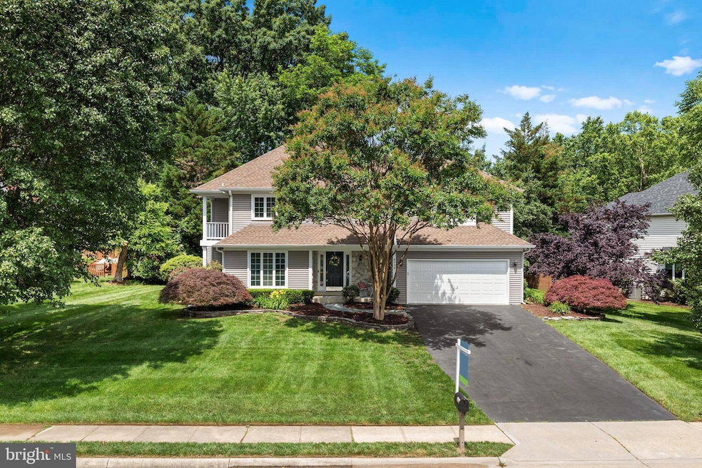 8924 Cross Chase Cir, Lorton, VA 22079 - photo 1