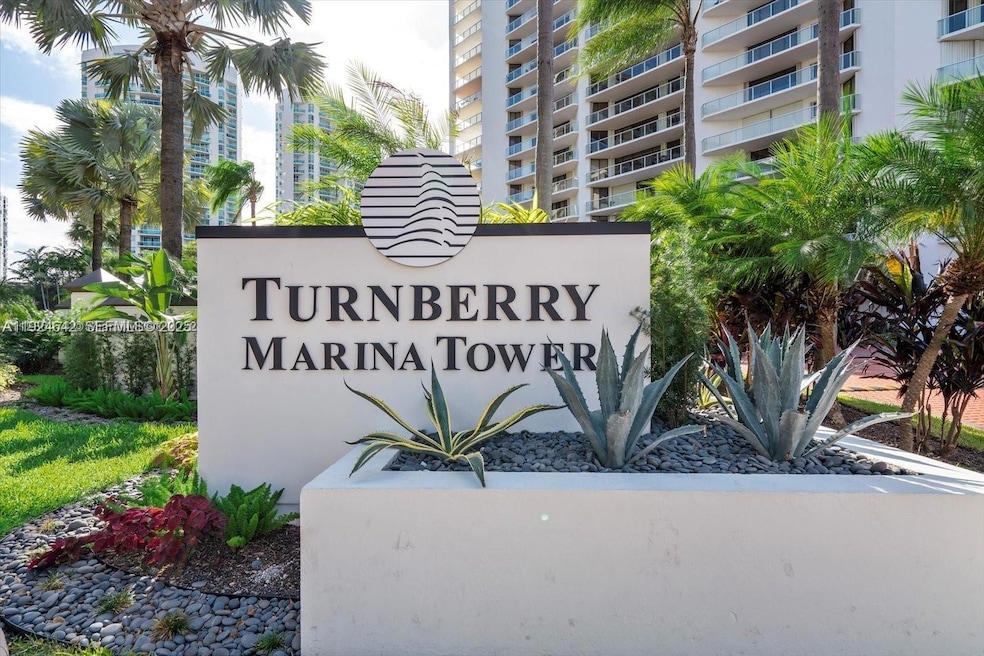 Marina Tower unit 20D, Aventura, FL 33180 - photo 1