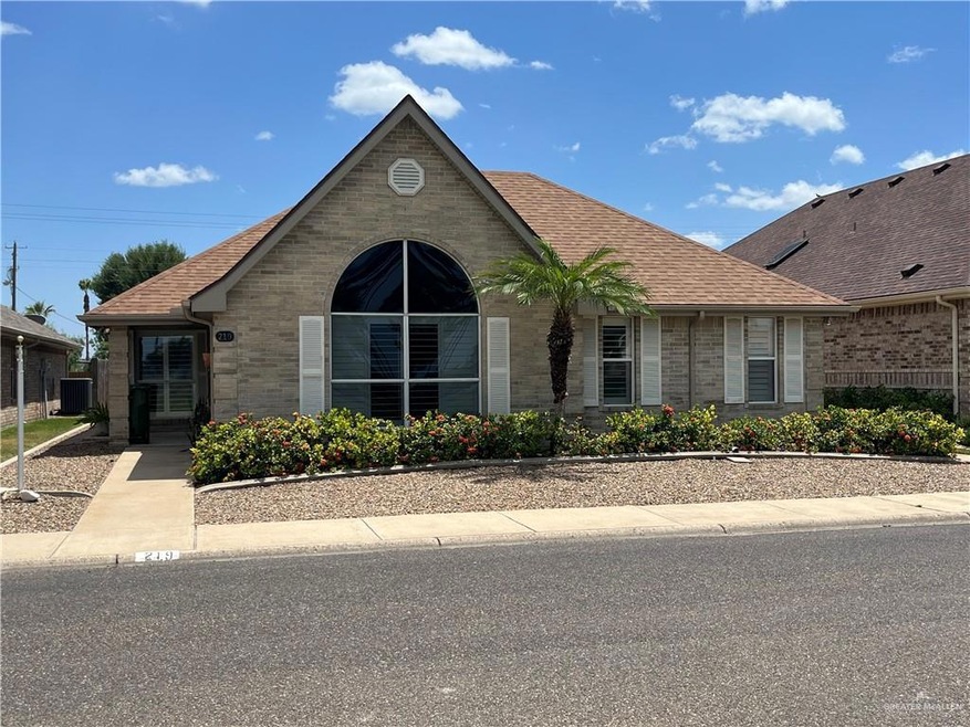 219 Karen Dr, Alamo, TX 78516 - photo 1