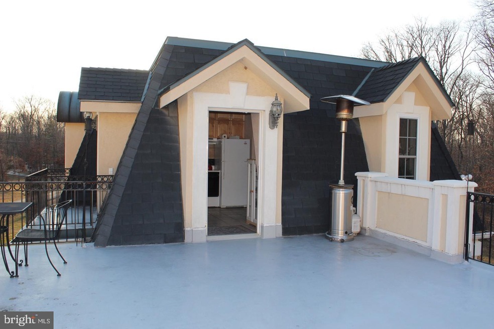 5825 Doyle Rd unit B, Clifton, VA 20124 - photo 1