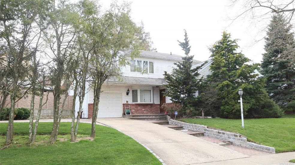 252-60 Leith Rd, Flushing, NY 11362 - photo 1