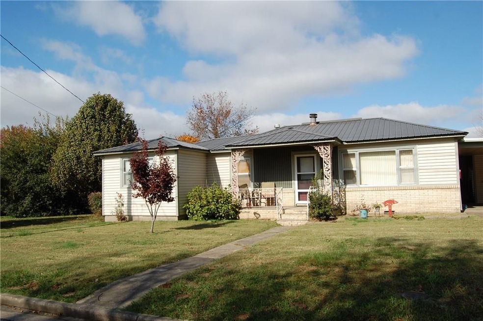 Spacious leveled front yard!