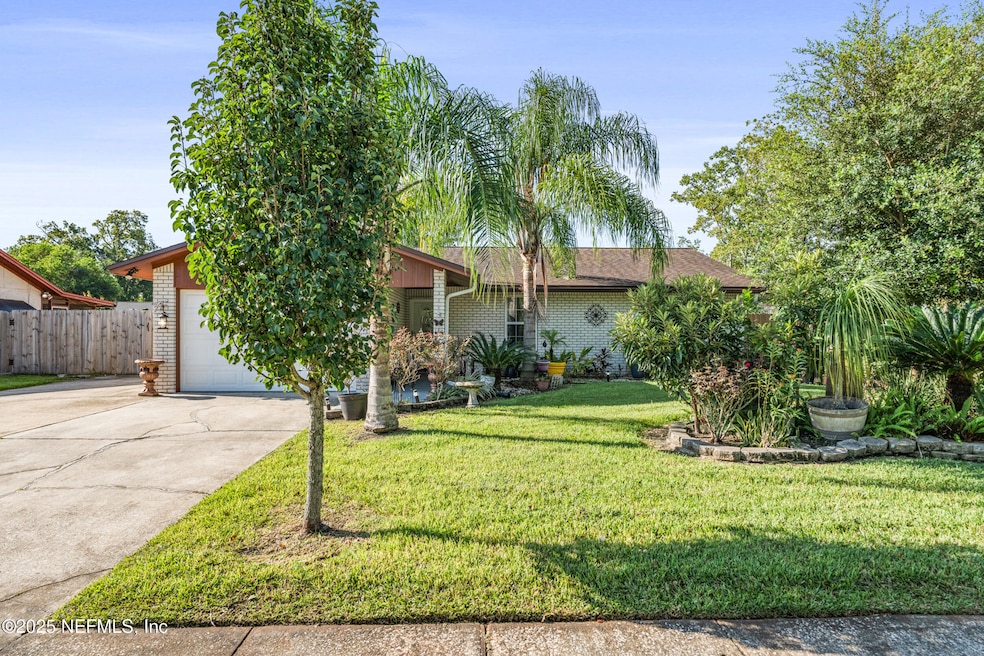 Under Contract $305,000