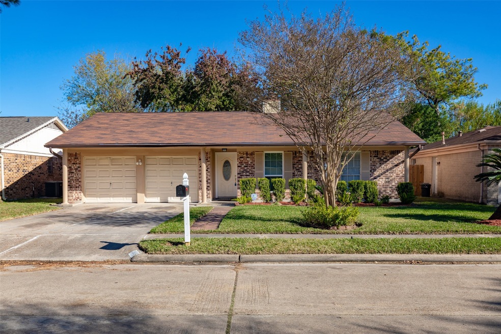 13914 Peatwood Rd, Houston, TX 77038 - photo 1