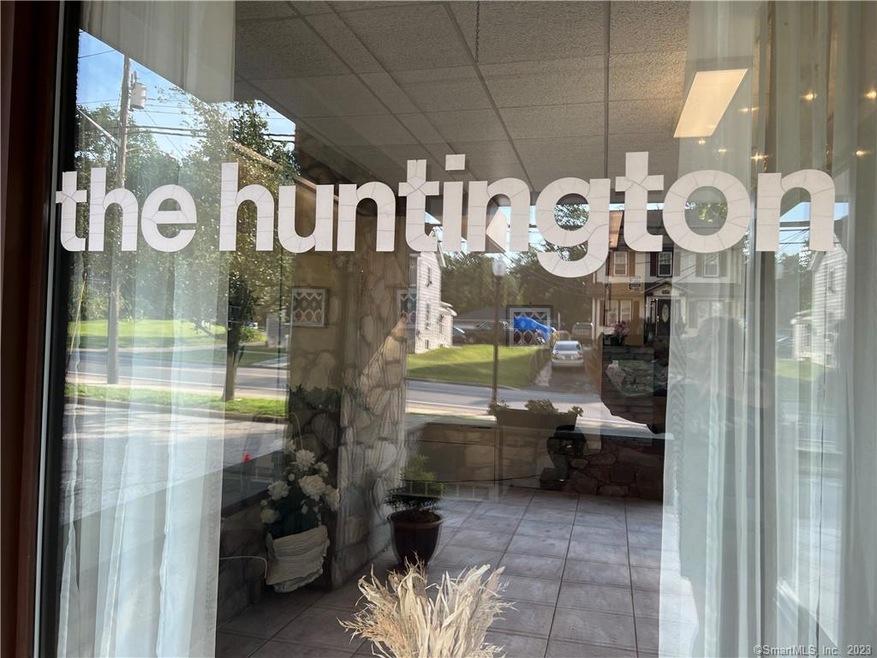 120 Huntington Turnpike unit 811, Bridgeport, CT 06610 - photo 1