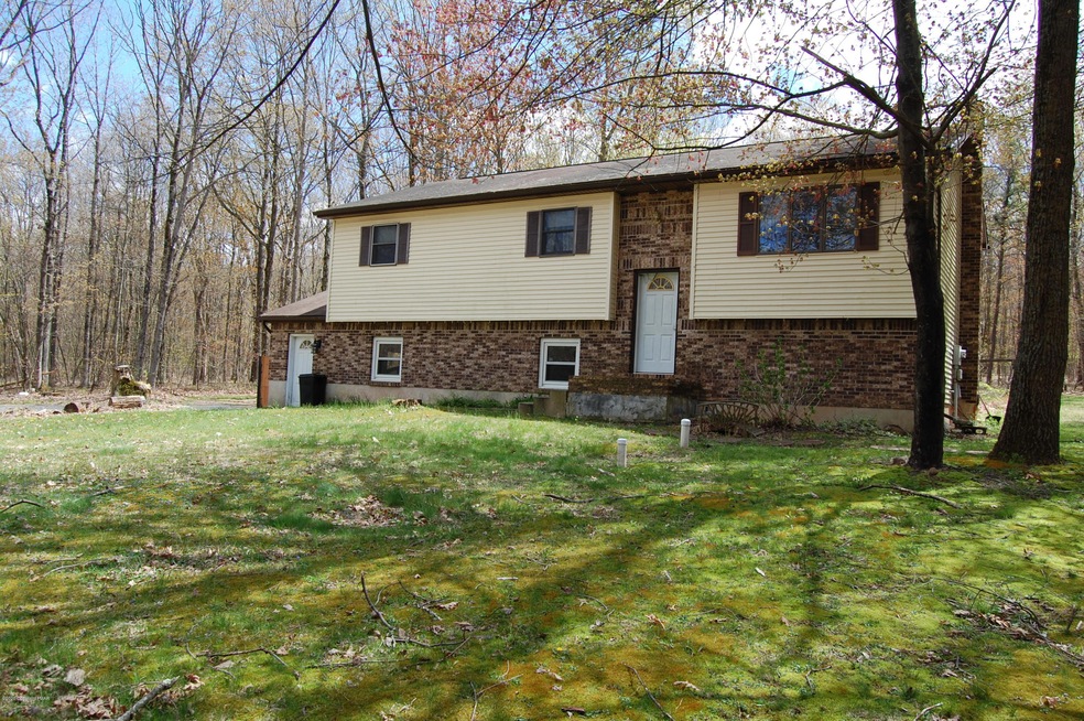 189 High Point Dr, Kunkletown, PA 18058 - photo 1