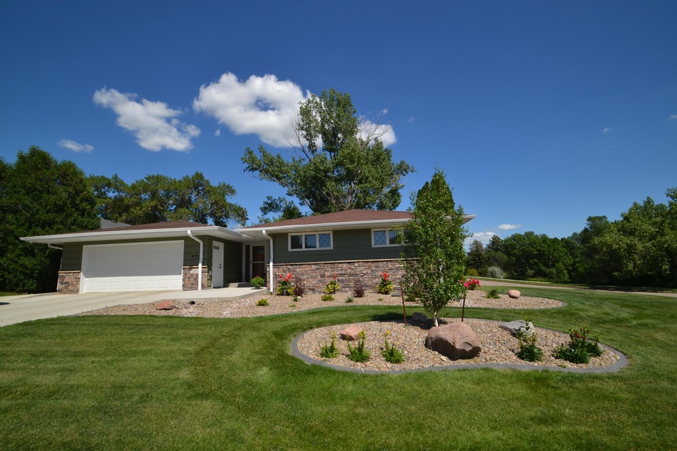 1203 E Highland Acres Rd