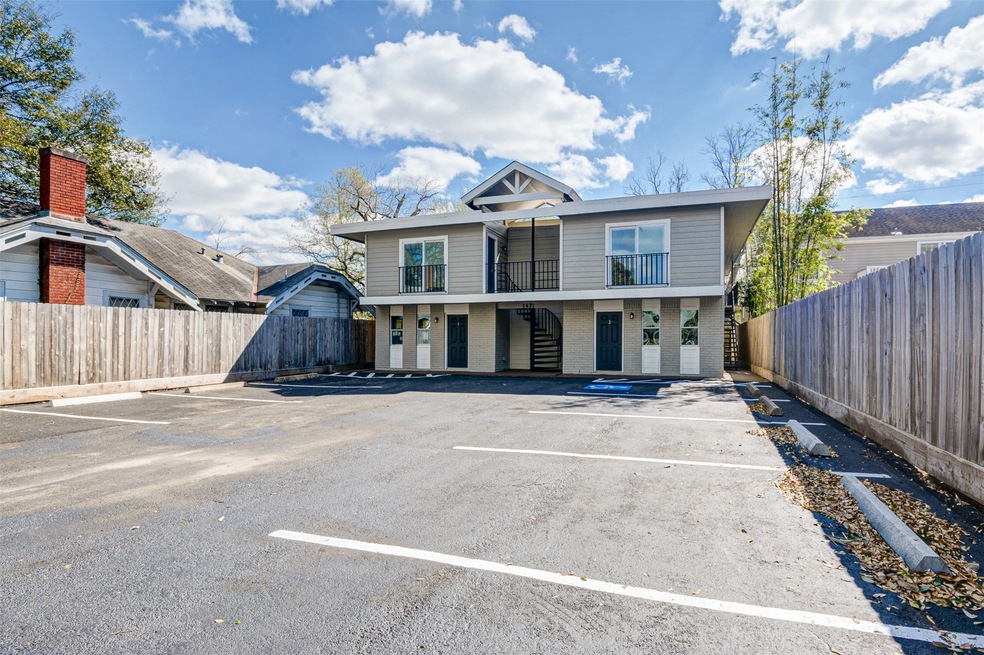 1421 Marshall St unit 11, Houston, TX 77006 - photo 1