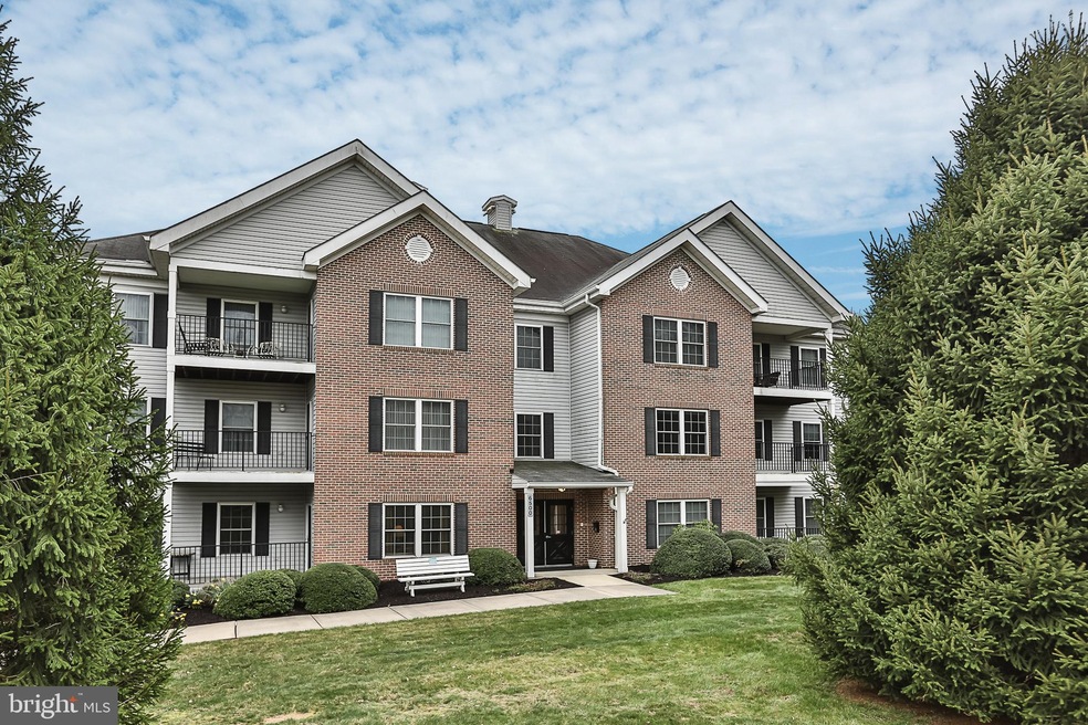 6500 Ridenour Way E unit 2D, Sykesville, MD 21784 - photo 1