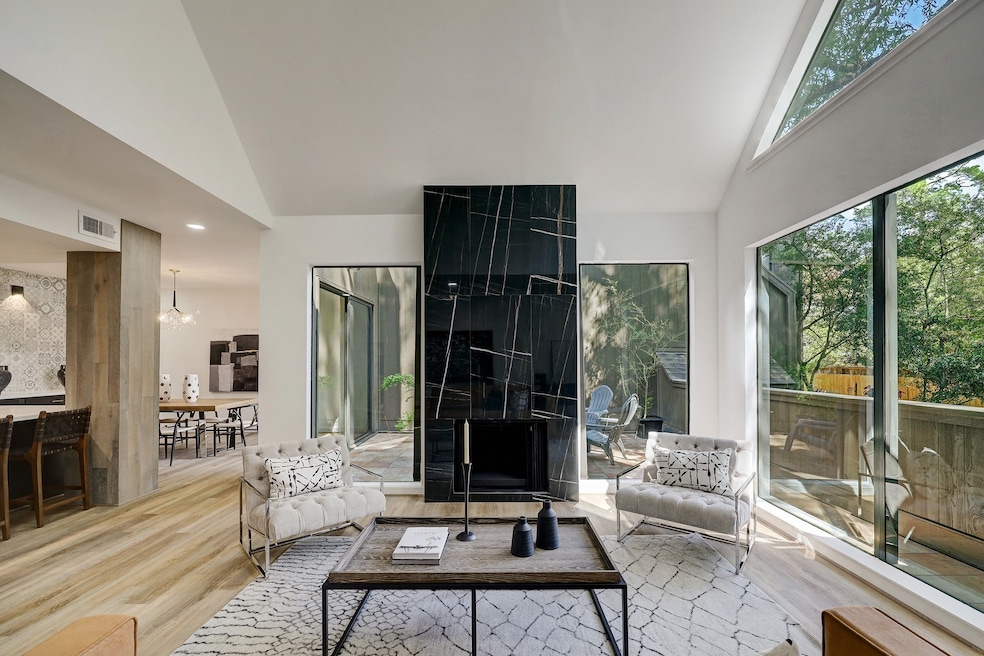 360 Litchfield Ln, Houston, TX 77024 - photo 1