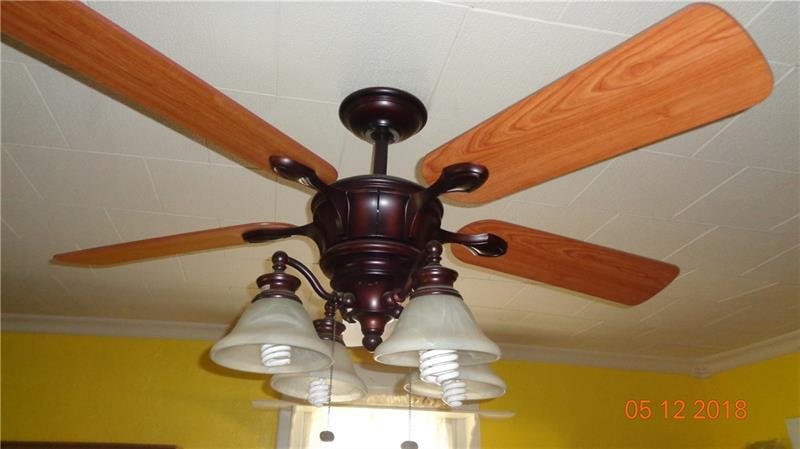 404 Harrison Ave, Vandergrift, PA 15690 - photo 1