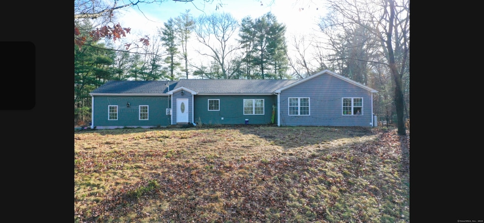 33 Quinebaug Dr, Danielson, CT 06239 - photo 1