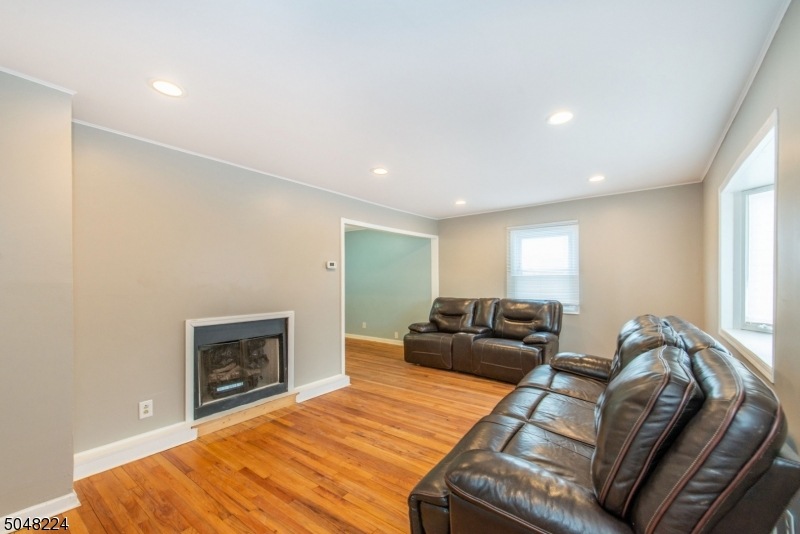 924 Magie Ave unit 926, Elizabeth, NJ 07208 - photo 1