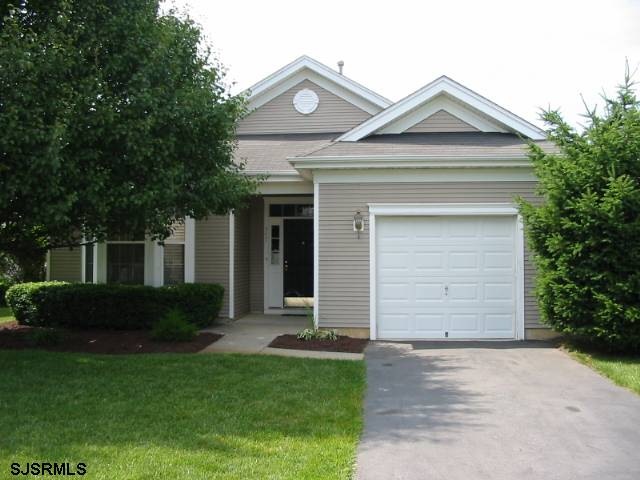 547 Newport Ct, Galloway, NJ 08205 - photo 1