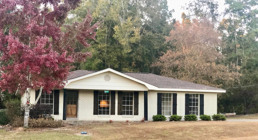 Front View/Porch