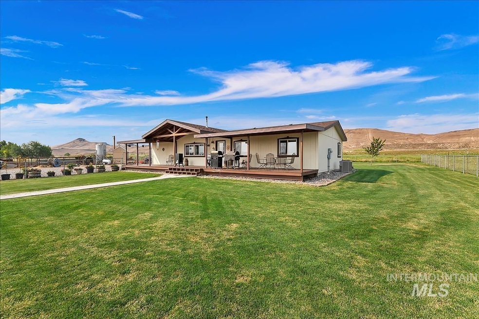 1535 Nielson Rd, Homedale, ID 83628 - photo 1