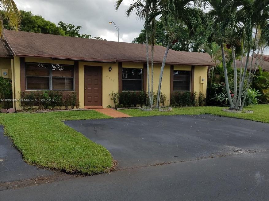 6703 SW 147th Ct, Miami, FL 33193 - photo 1