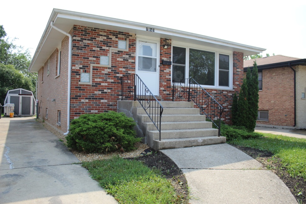18049 Edwards Ave, Country Club Hills, IL 60478 - photo 1