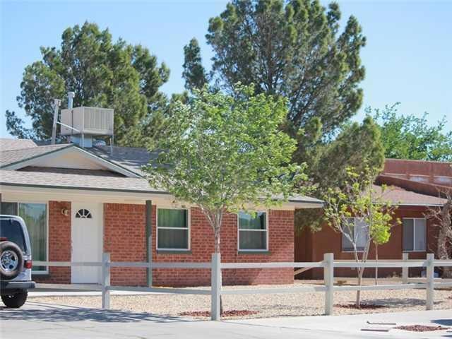 11413 Bob Mitchell Dr, El Paso, TX 79936 - photo 1