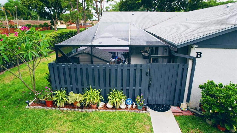 1134 Summit Trail Cir unit B, West Palm Beach, FL 33415 - photo 1