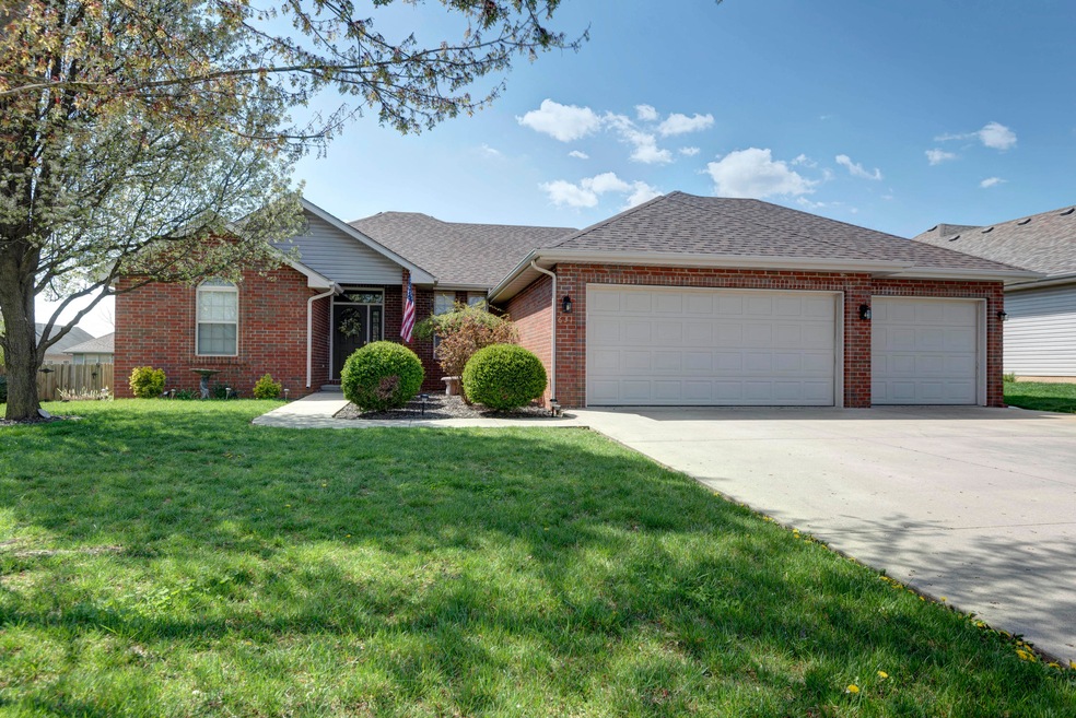 631 N Ritter Ave, Nixa, MO 65714 - photo 1